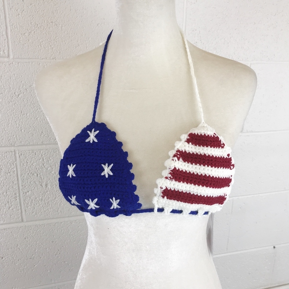Crochet Stars Stripes triangle bikini top NWT S